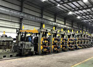 方矩管車(chē)間-全自動(dòng)輥式成型機(jī)組